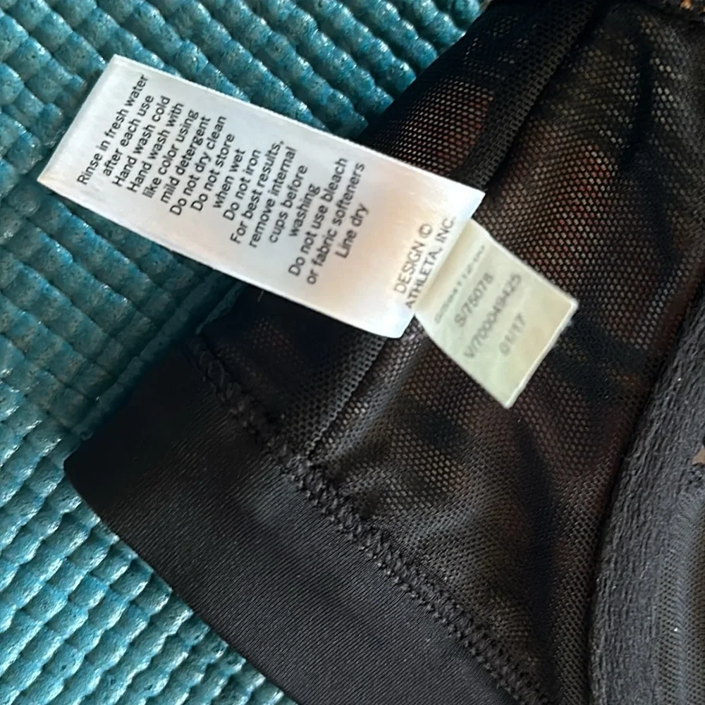 Athleta Capri Stripe Pura Bikini Top Underwire Black Coral Yellow 32B/C Swim
